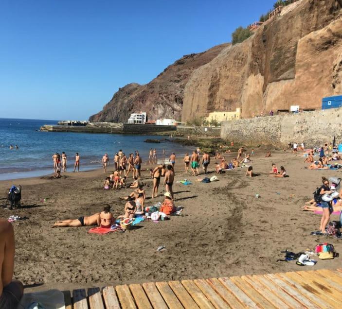 Atico "Turquesa Beach" Con Piscina, Terraza Y Barbacoa Sardina Luaran gambar